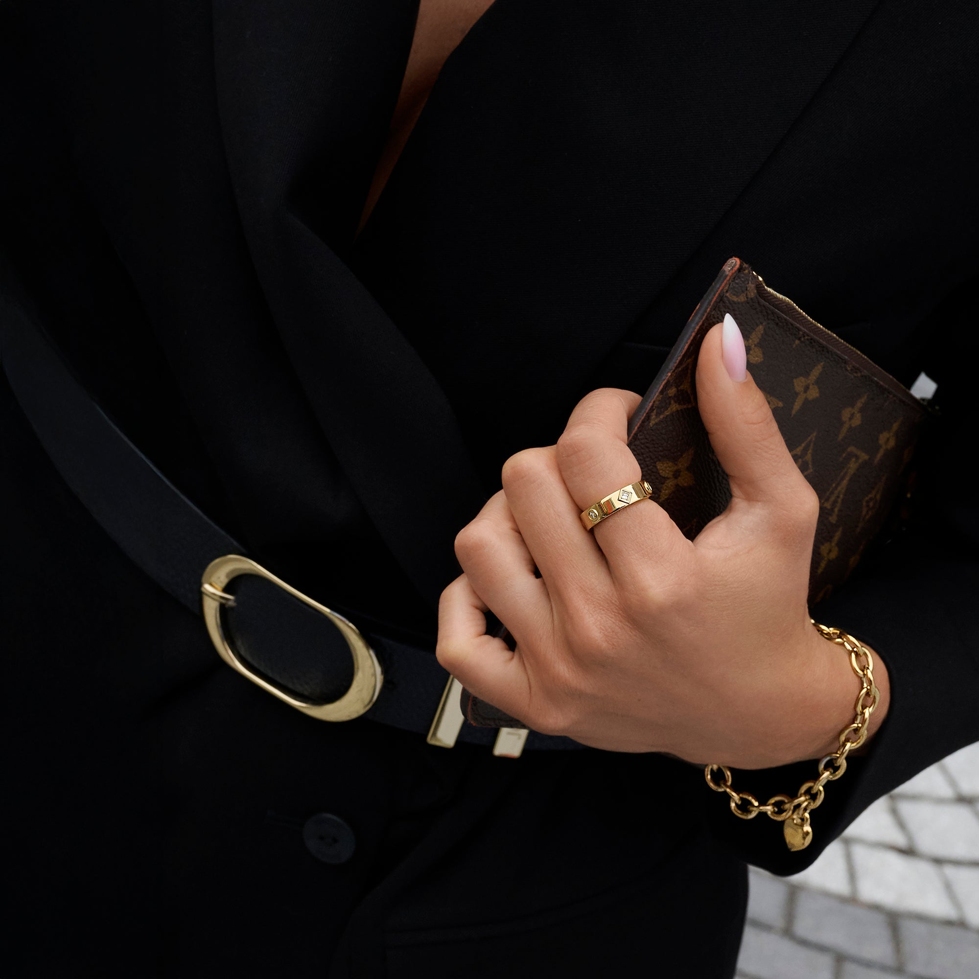 Gold cubic zirconia statement ring paired with gold chunky chain link bracelet with heart charm – allergy-free, tarnish-resistant stainless steel jewelry set for women, affordable luxury by Mia Bijoux Canada