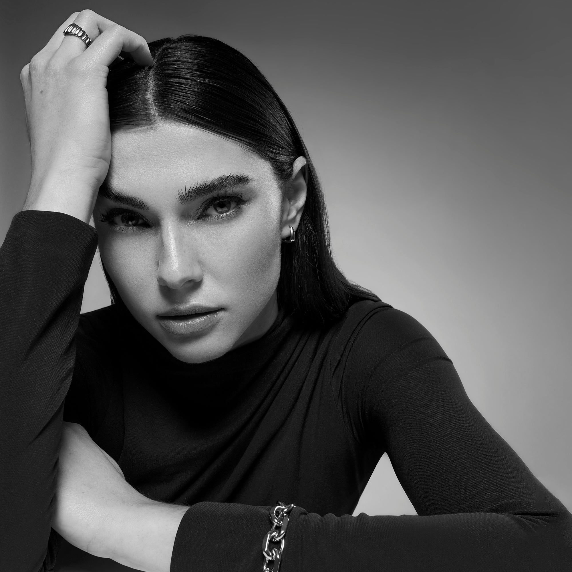 Stainless steel triangle huggie earrings and big oval links bracelet acier inoxydable grosses mailles ovales et boucles d'oreilles dormeuses triangle MIAJWL