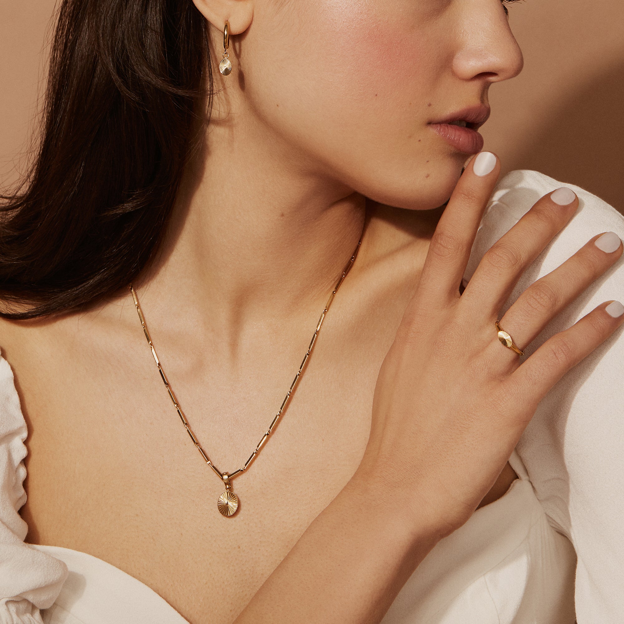 Boucles d'oreilles anneaux confortables avec pendentif soleil argent acier inoxydable MIA
