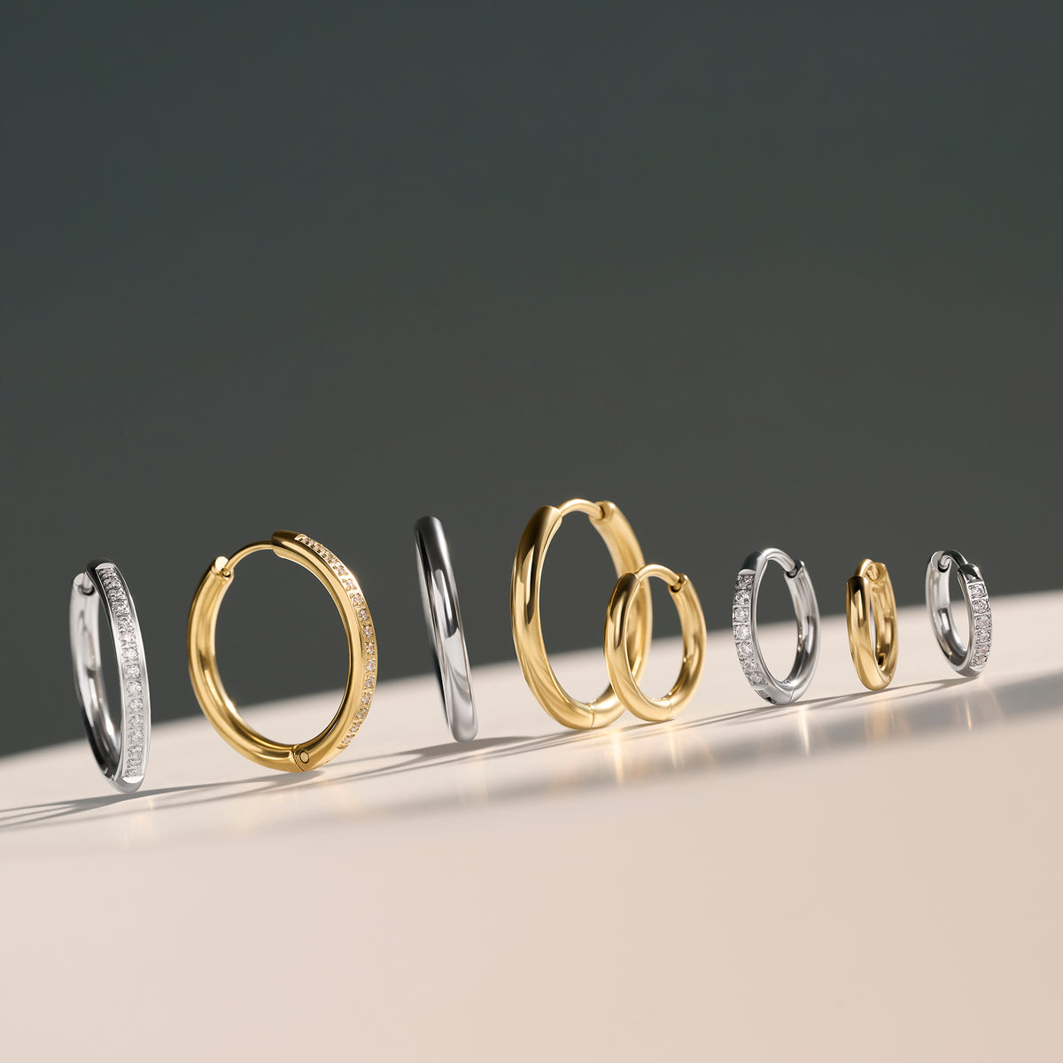 Mini Boucles d'Oreilles Dormeuses Stacks Chic - 8mm